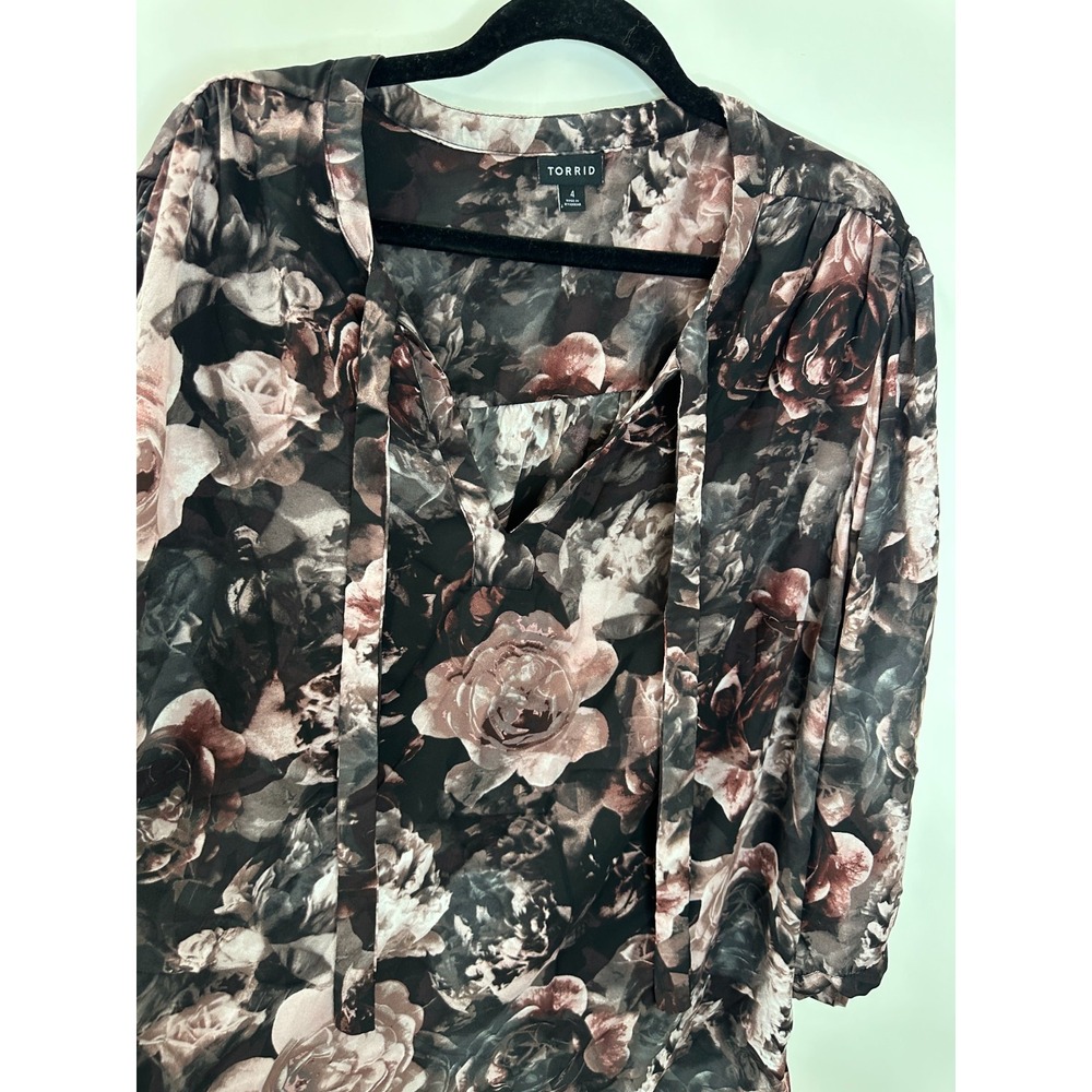 Torrid Floral Georgette Tie Neck Top Blouse Plus Size 4 4X Quiet Luxury Office - Picture 7 of 13